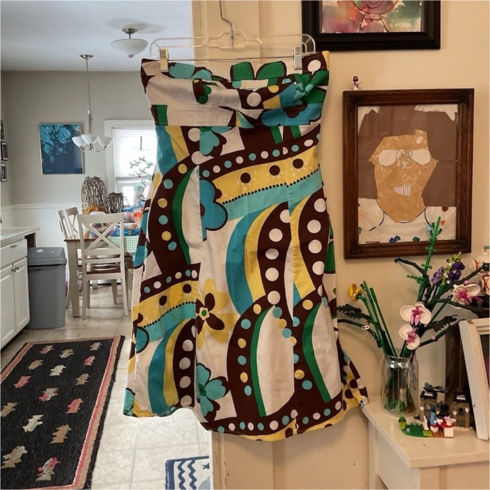 B. Smart Strapless Floral Print Dress in Brown, Turquoise, Yellow, Cream